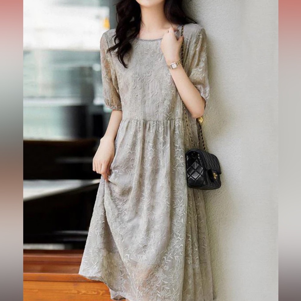 Elegant Gray Lace Midi Dress